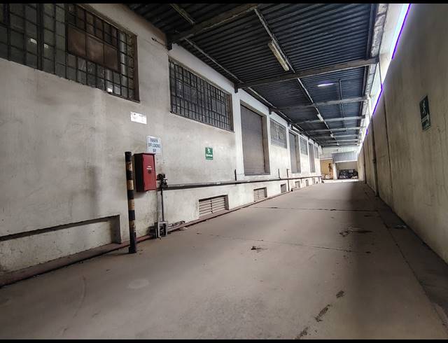 3,715M² WAREHOUSE TO LET IN HERIOTDALE